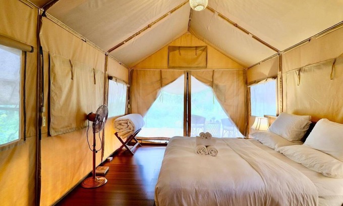 Bo Kluea Cabin | Monmanee resort
