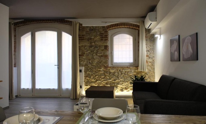 Lazise Old Town Apartment | Monolocale Torre dell'Orologio