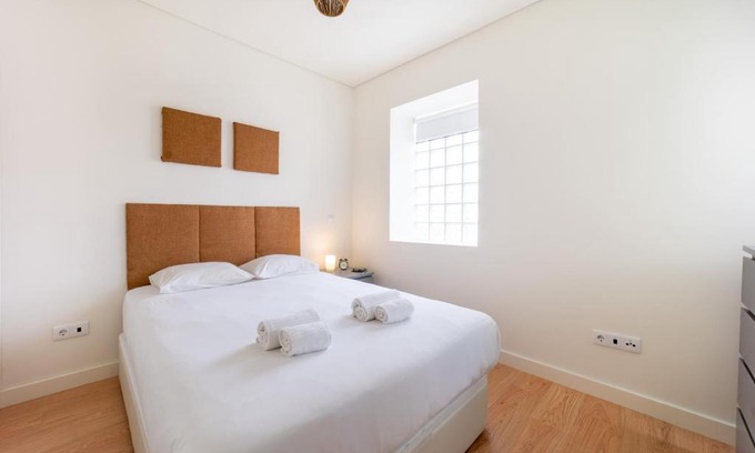 Santo Condestavel Apartment | Monsanto Hill House - NO 571 1E