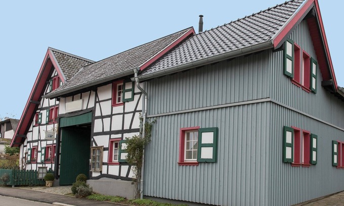 Schleiden Apartment | Monschau Garden Apartment
