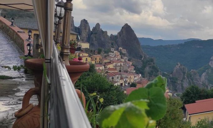 Castelmezzano Bed & Breakfast | Monserrat