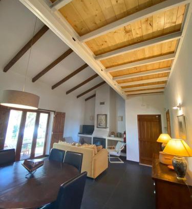 Sao Bartolomeu da Serra House | Montadinho Houses