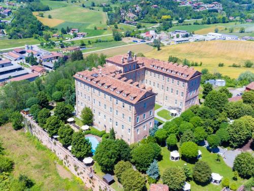 Montaldo Torinese Hotel | Montaldo Castle & Resort