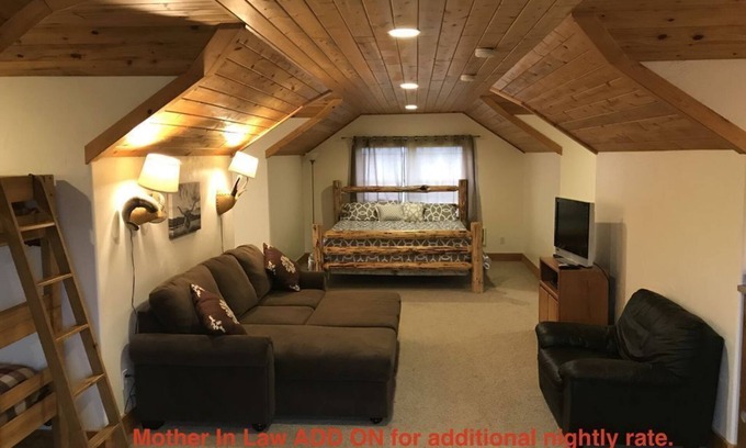 Kalispell House | Montana Dreams Getaway - The Bungalow