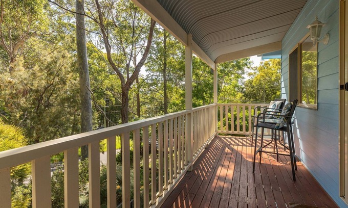 Smiths Lake House | Monte's Lakehouse is perfect anytime you want to get away with family and friends