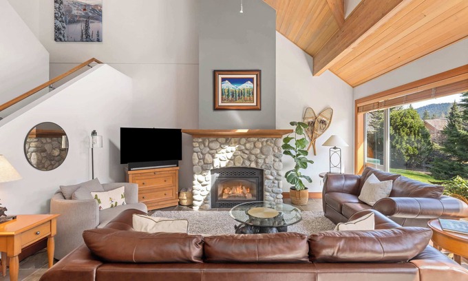 Village North House | Montebello 4808 - Private Hot Tub, Walk to Village