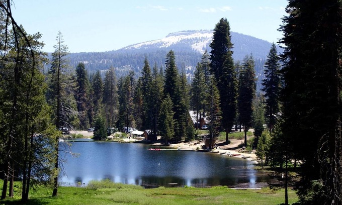Kaweah Hotel | Montecito Sequoia Lodge