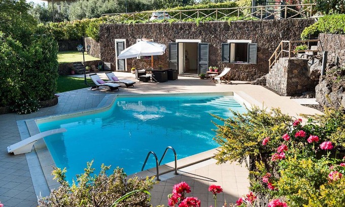 Ragalna Villa | Montefiore