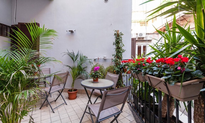 Historical Center House | Monteoliveto 33