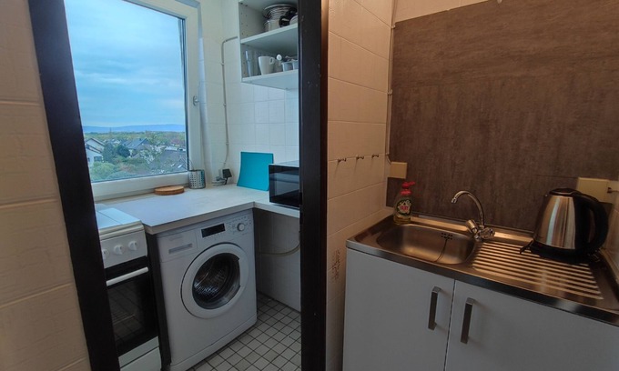 Hochheim am Main Apartment | Monter24 - Residential I Central I Business 4 Pers