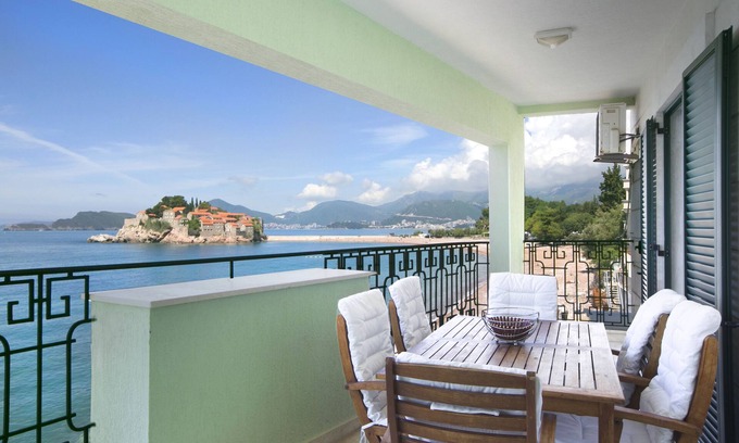 Sveti Stefan Apartment | Montesan N1 3bedroom apartment with terrace and sea view
