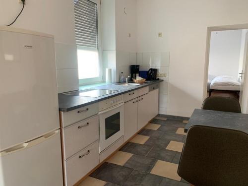 Aschersleben Apartment | Monteurwohnung in Aschersleben, 2 Zimmer, Küche, Bad, max 4 Personen