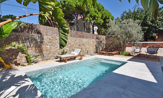 Torroella de Montgri Villa | Montgo 2: Modern villa with private pool