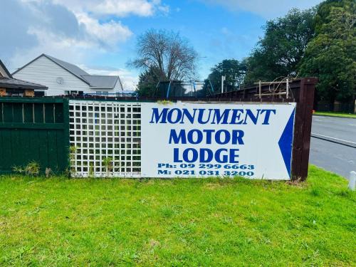 Papakura Hotel | Monument Motor Lodge Papakura