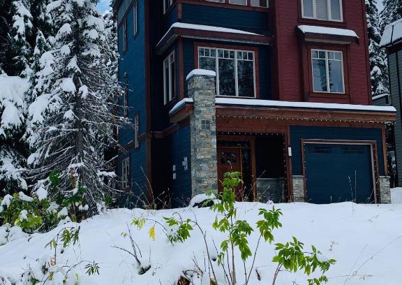 Silver Star Mountain Ski Chalet | Moonbeam
