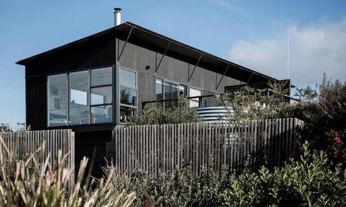 Beaumaris Apartment | Moonbird Beach Shack ~ Ocean Escape