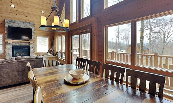 McHenry Cottage | Moonlight Ridge