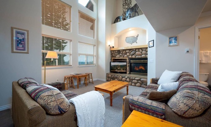 Powder Mountain Condo | Moonridge Ski Haven | Ski In and Ski Out |Ski Lift