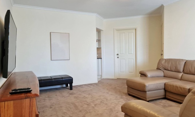 Moonta Bay Hotel | Moonta Bay Getaway, Moonta Bay