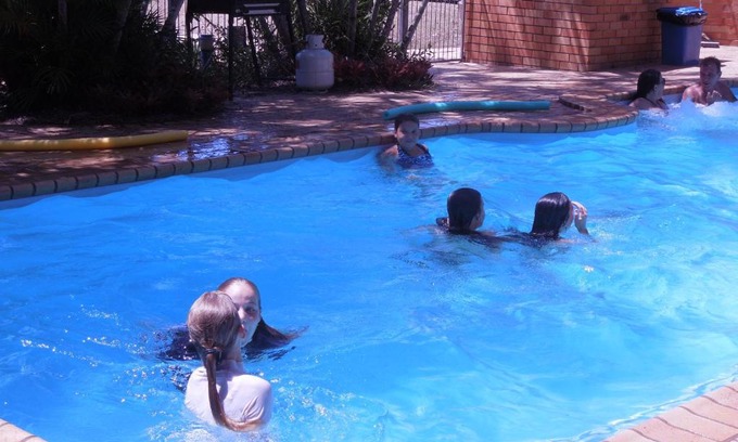 Moore Park Beach Hotel | Moore Park Beach Inn