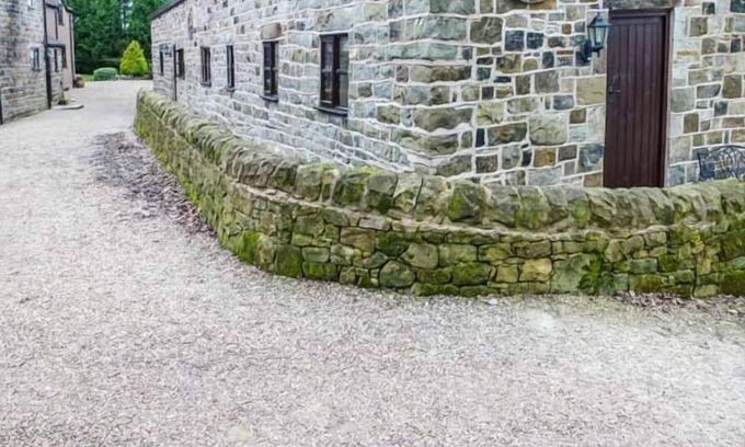 Cauldon Low Cottage | MOORLANDS FARM COTTAGE, with a garden in Ipstones