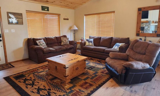Heber House | Moose Cabin Escape