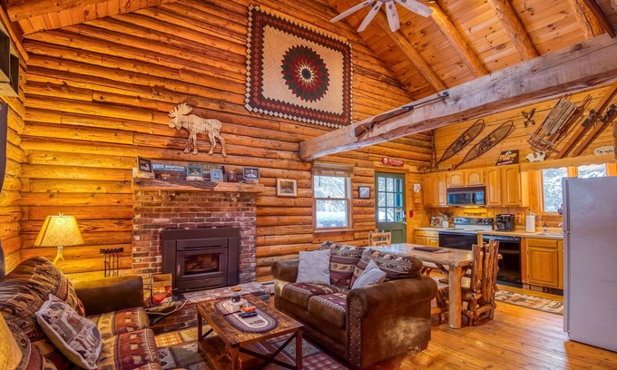 Bethlehem Cabin | Moose Creek Lodge NH