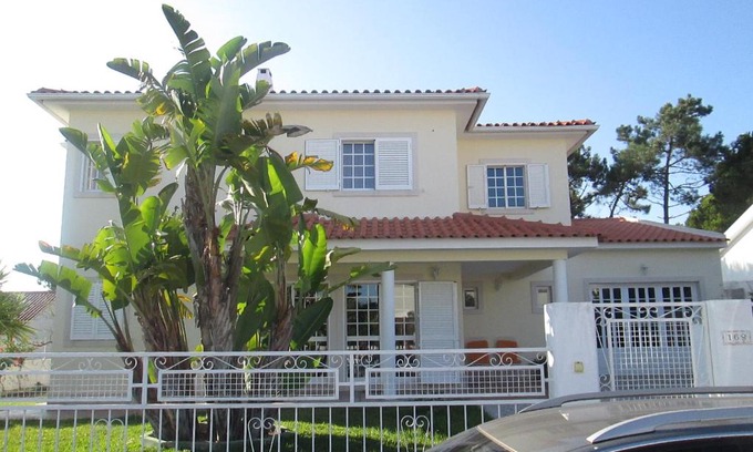 Lagoa de Albufeira House | Moradia da Bananeira