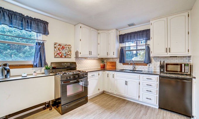 Morgantown House | Morgantown Home < 1 Mi to West Virginia University