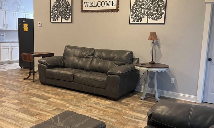 Longview House | Morning GlorynFantastic 3-bedroom in Longview. Just 8.9 miles to Longview Mall