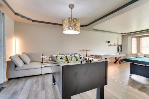 Moses Lake House | Moses Lake Vacation Rental with Hot Tub and Game Room