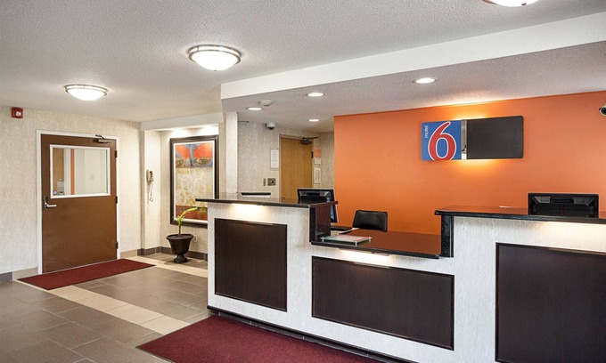 Binghamton Hotel | Motel 6 Binghamton, NY