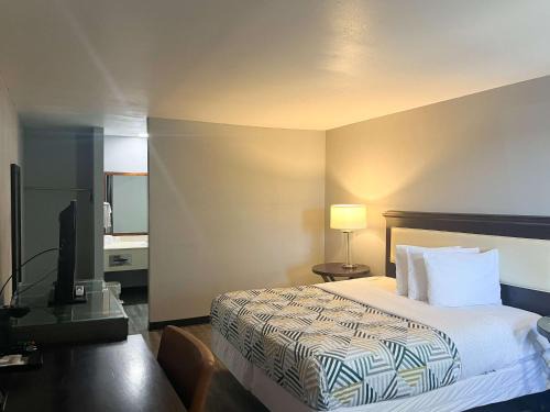 Borger Hotel | Motel 6 Borger, TX Boom Town