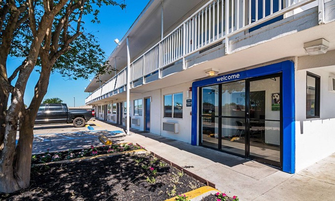 Central City Hotel | Motel 6 Corpus Christi, TX - Northwest