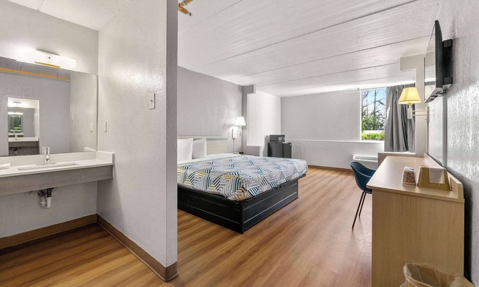 Candler-McAfee Hotel | Motel 6 Decatur, GA