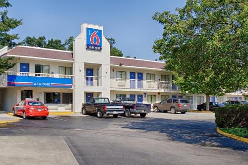 Maryland City Hotel | Motel 6-Laurel, DC - Washington Northeast