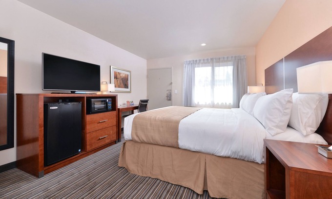 Martinez Hotel | Motel 6 Martinez, CA