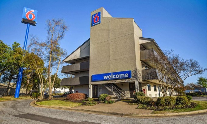 Medical District Hotel | Motel 6-Memphis, TN - Downtown