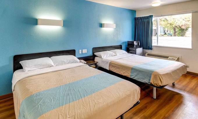 Lacy-Lakeview Hotel | Motel 6 Waco, TX - Lacy Lakeview