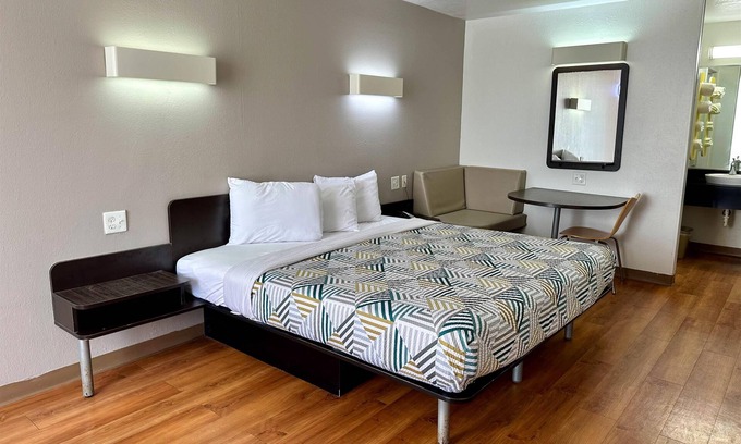 West Monroe Hotel | Motel 6 West Monroe, LA