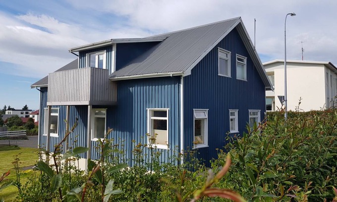 Seltjarnarnes House | Motel ∙ 8 guests