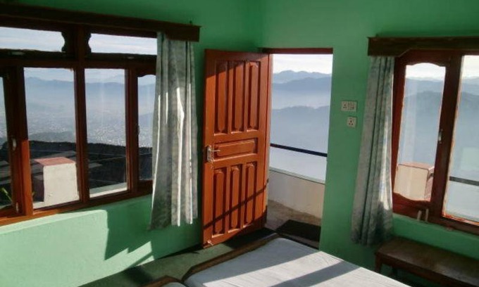 Sarangkot House | Motel ∙ 8 guests
