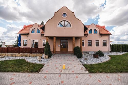 Sarovce Hotel | Motel ARD