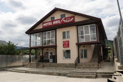Piatra Neamt Hotel | Motel Aris Meridian