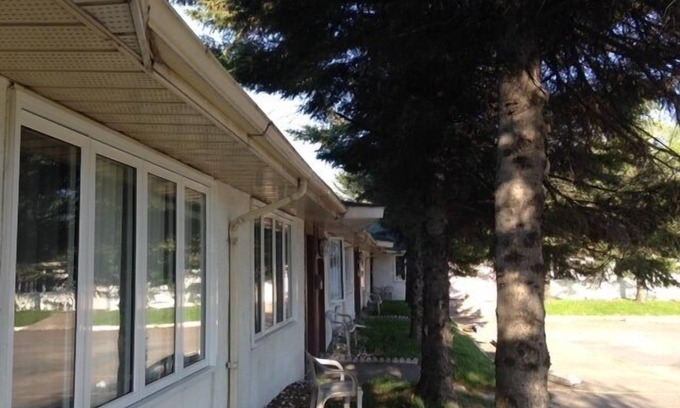 Pointe-aux-Trembles Hotel | Motel Le Paysan