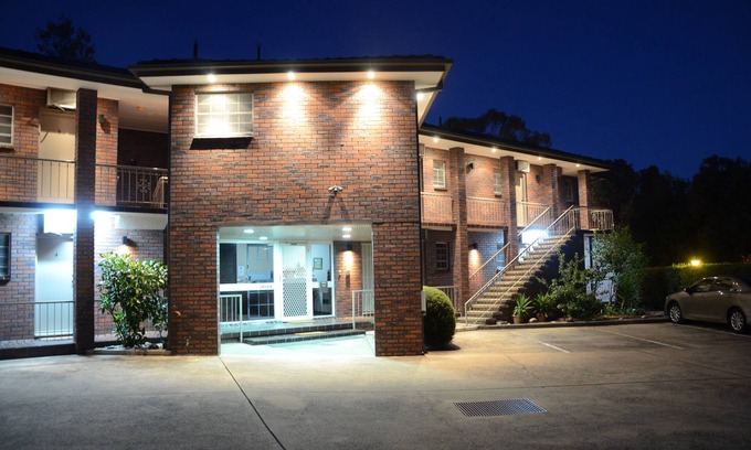 Queanbeyan Hotel | Motel Margeurita
