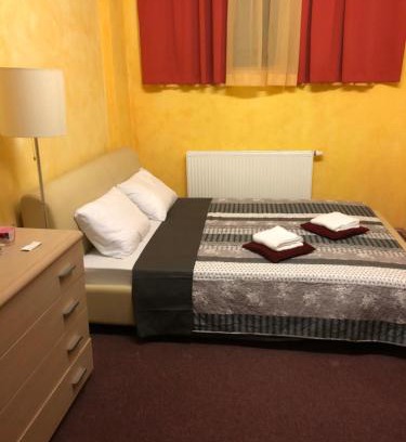 Sezana Hotel | Motel Sofia