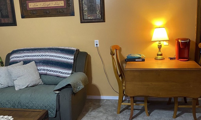 Mountain Home Apartment | Mother in laws quarters. Quiet neighborhood . Close to two lakes and 3 rivers