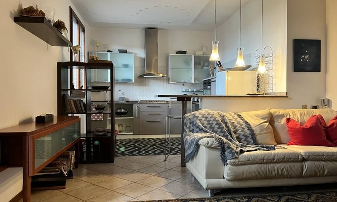 Castelfranco Emilia Apartment | [Motor valley experience] The moon seekers: the attic under the moon