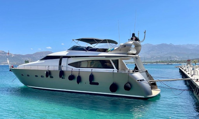 Barceloneta Boat Rental | MotorYacht 21 avec équipage